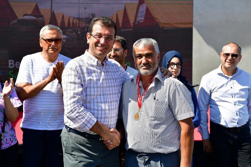 Beylikdüzü`nde  En Temiz Kurban Çadırı Sahibine  Altın