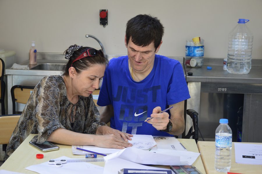 BEYLİKDÜZÜ`NDE MESLEK KURSLARI AÇILDI