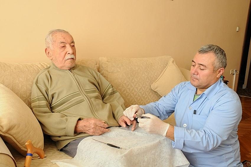 Beylikdüzü`nde 7500 Kişiye Evde Bakım Hizmeti