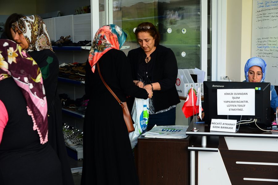 YARDIMLAŞMANIN EN DOĞRU NOKTASI GIDA BANKASI